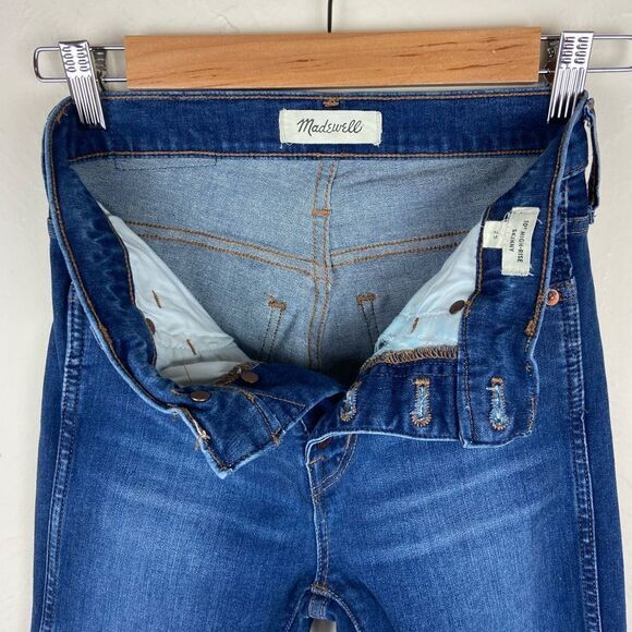 Madewell 10” High-Rise Button-Front Skinny Jeans in Daventry Wash - Picture 8 of 8